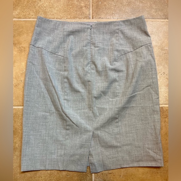 The Limited size 10 light gray pencil skirt with back slit - Picture 4 of 4